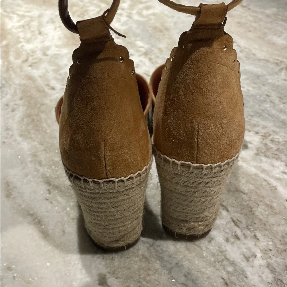 Kate Spade 8 Paloma Camel Tan Suede Studded Espadrille Wedges w/ Ankle Strap - Picture 5 of 9